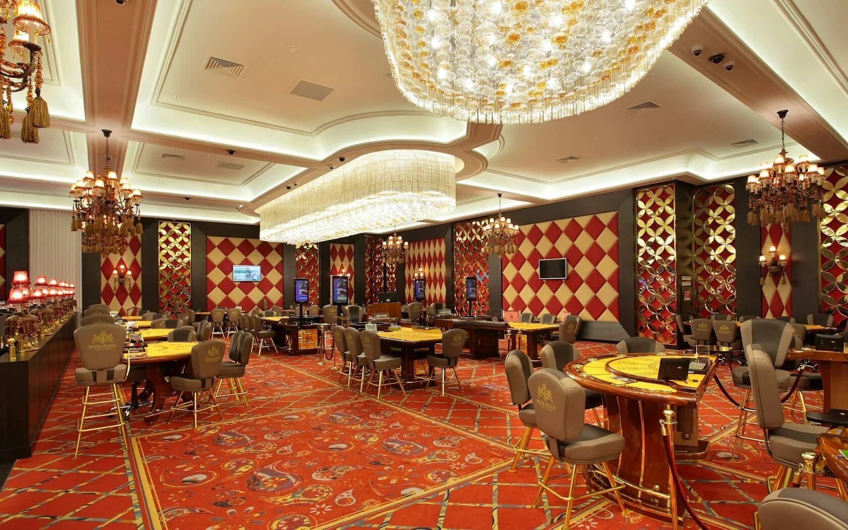 Elegancki hotel z kasynem i rozrywką